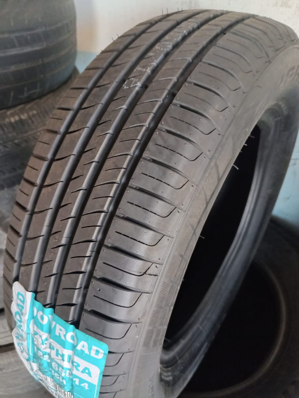 LLANTA 185/65R14 DOVROAD ZYPHIRA
