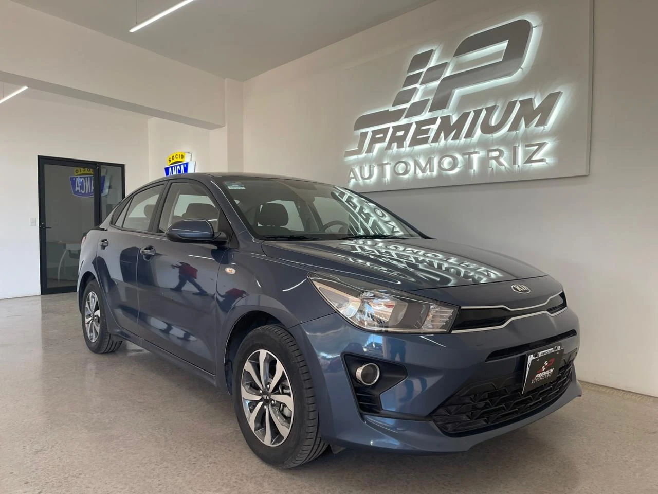 Kia RIO EX 2021 - Foto 1