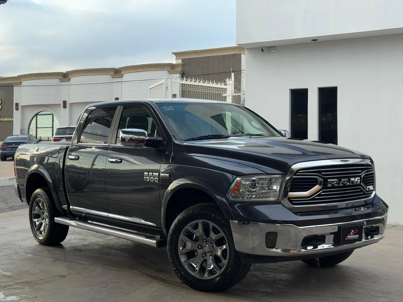 Dodge Ram 1500 Limited 2016 - Foto 1