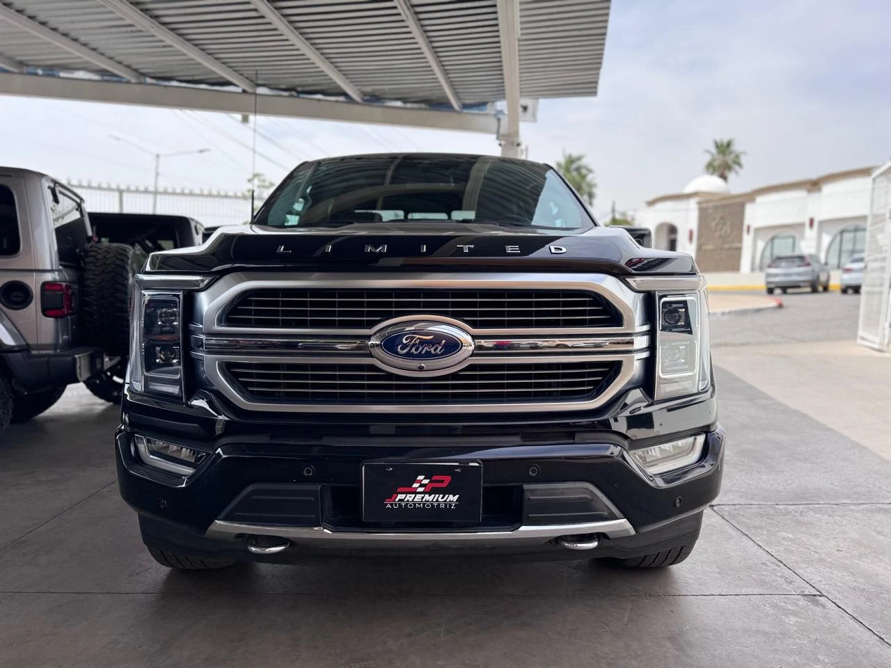 Ford Lobo Limited 2023 - Foto 1