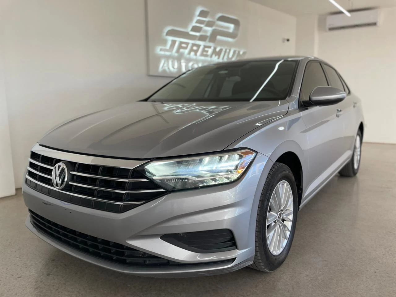 Volkswagen JETTA COMFORTLINE 2021 - Foto 1
