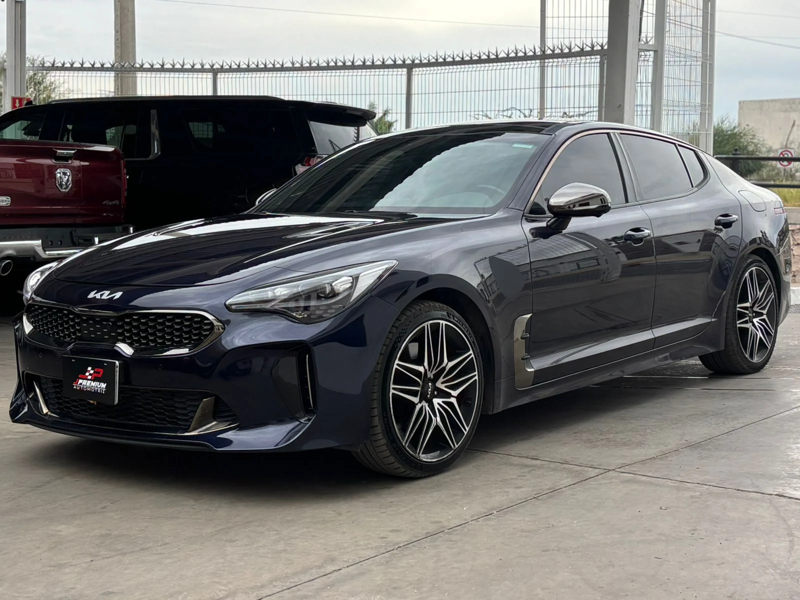 Kia STINGER 2022 - Foto 1