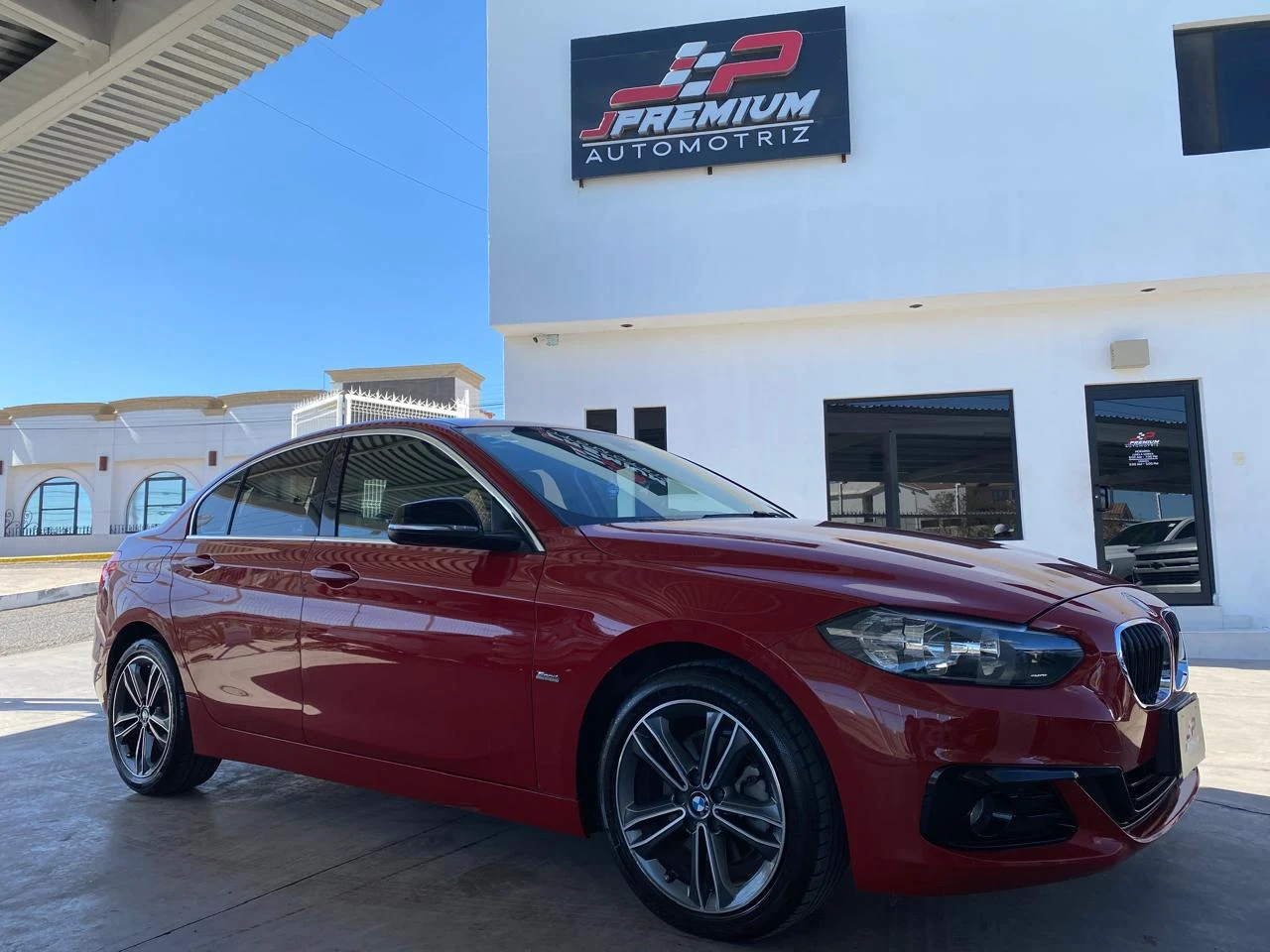 BMW 118i 2019 - Foto 1