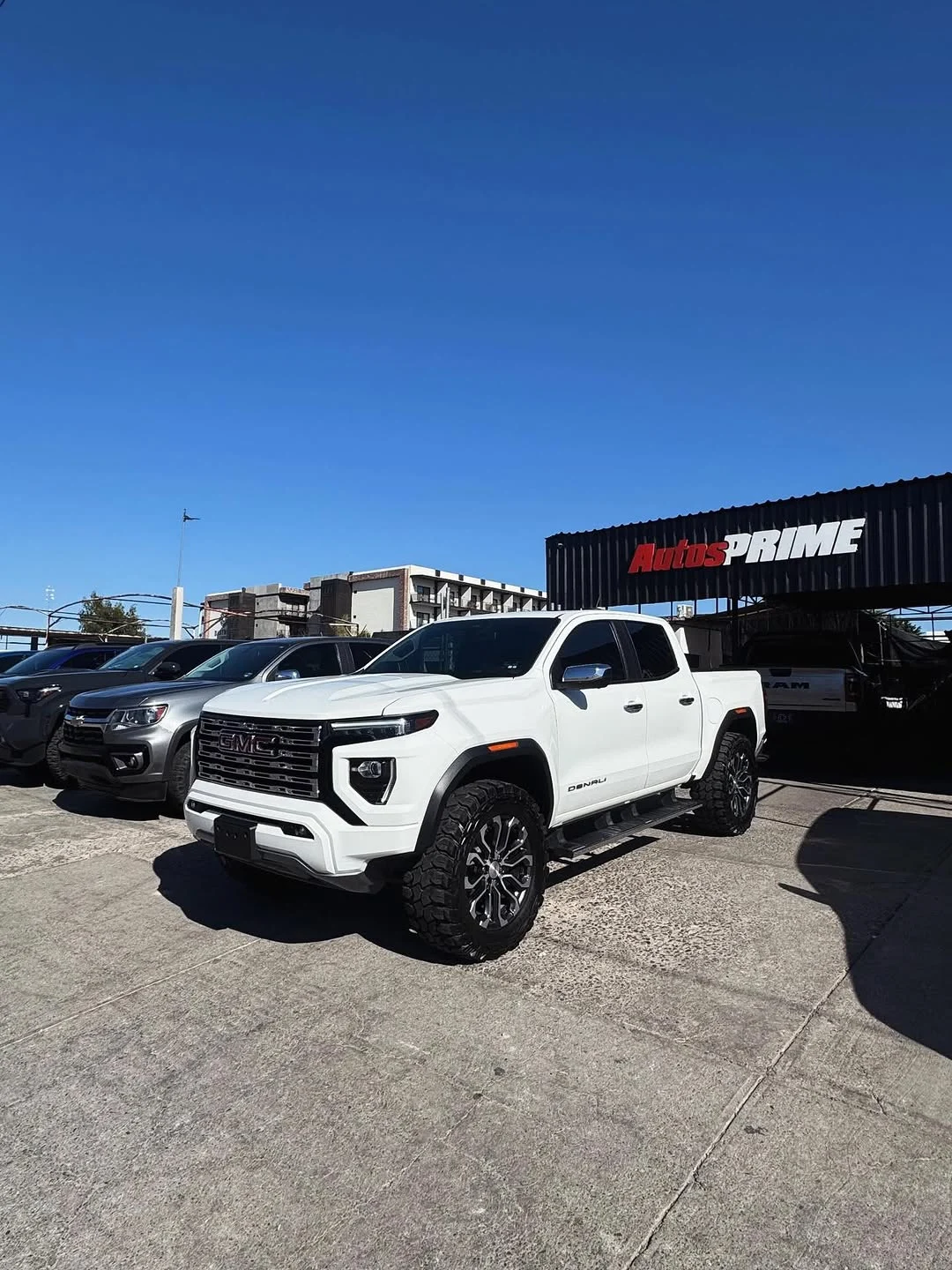 GMC Canyon Denali 2024 - Foto 1