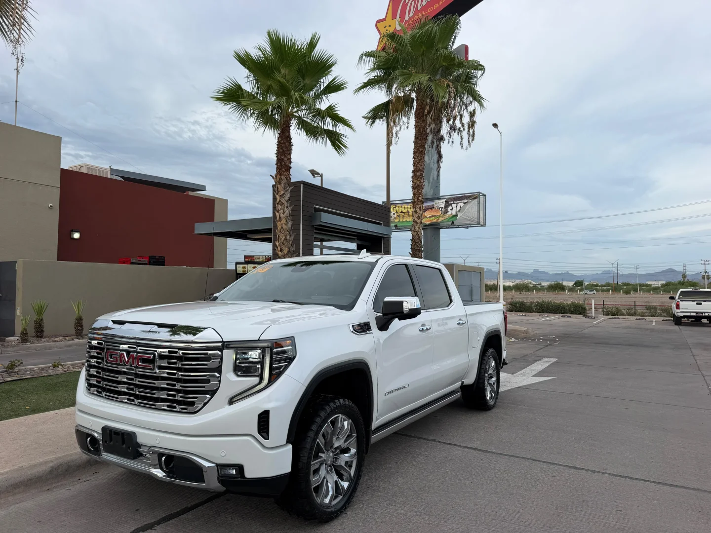 GMC Sierra 2024 - Foto 1
