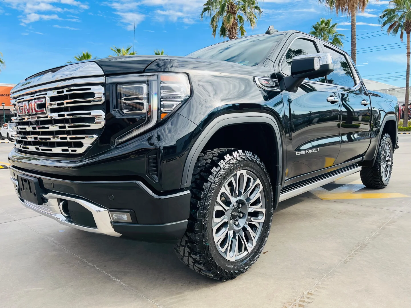 GMC Sierra Denali 2023 - Foto 1