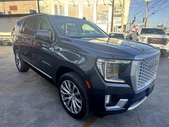 GMC Yukon Denali 2021 - Foto 1