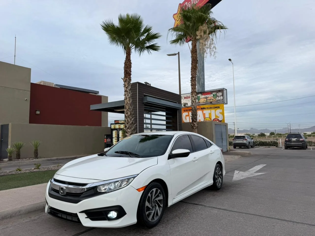 Honda Civic 2017 - Foto 1