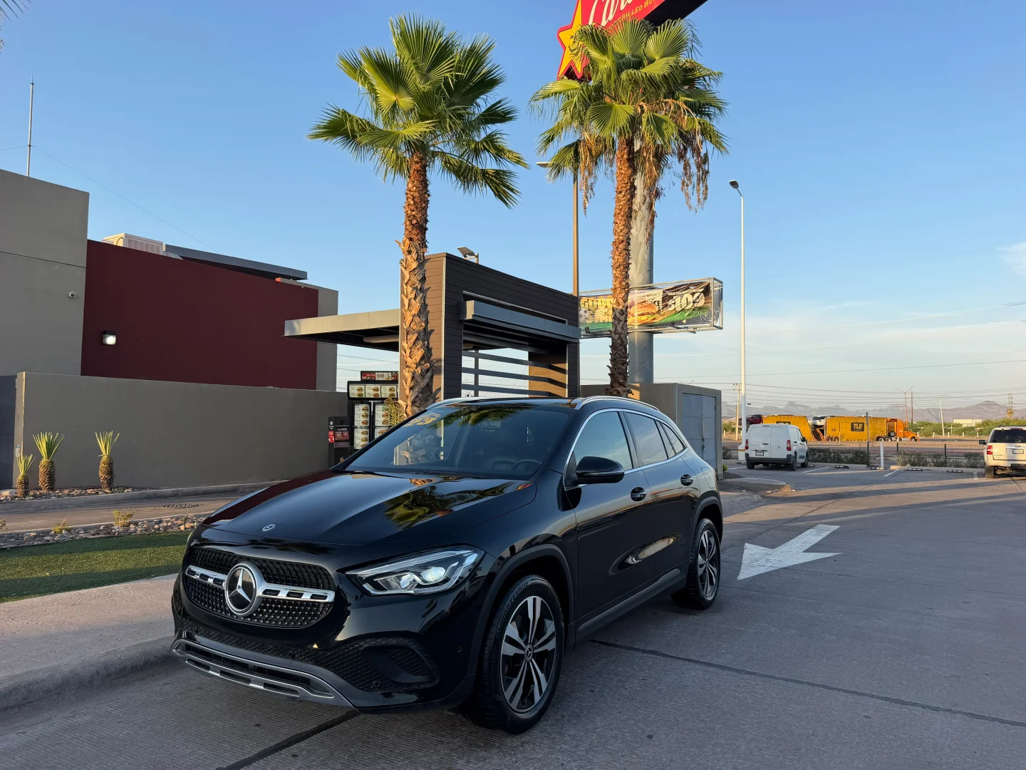 Mercedes-Benz GLA 200 2023 - Foto 1
