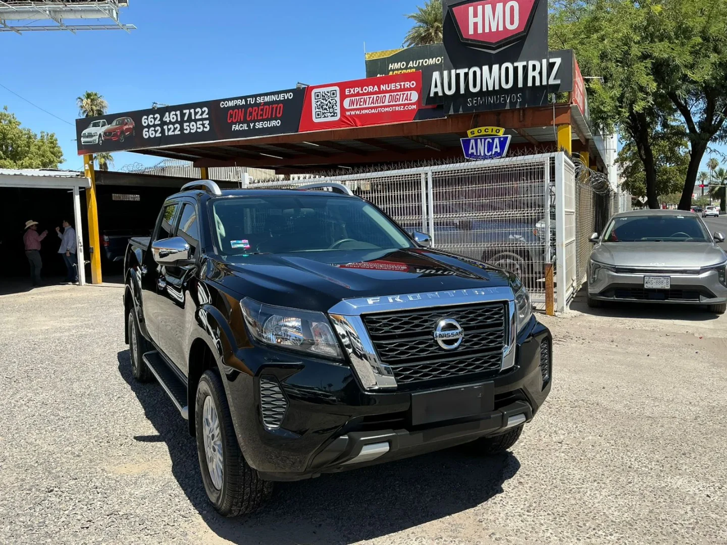 Nissan FRONTIER LE 2022 - Foto 1