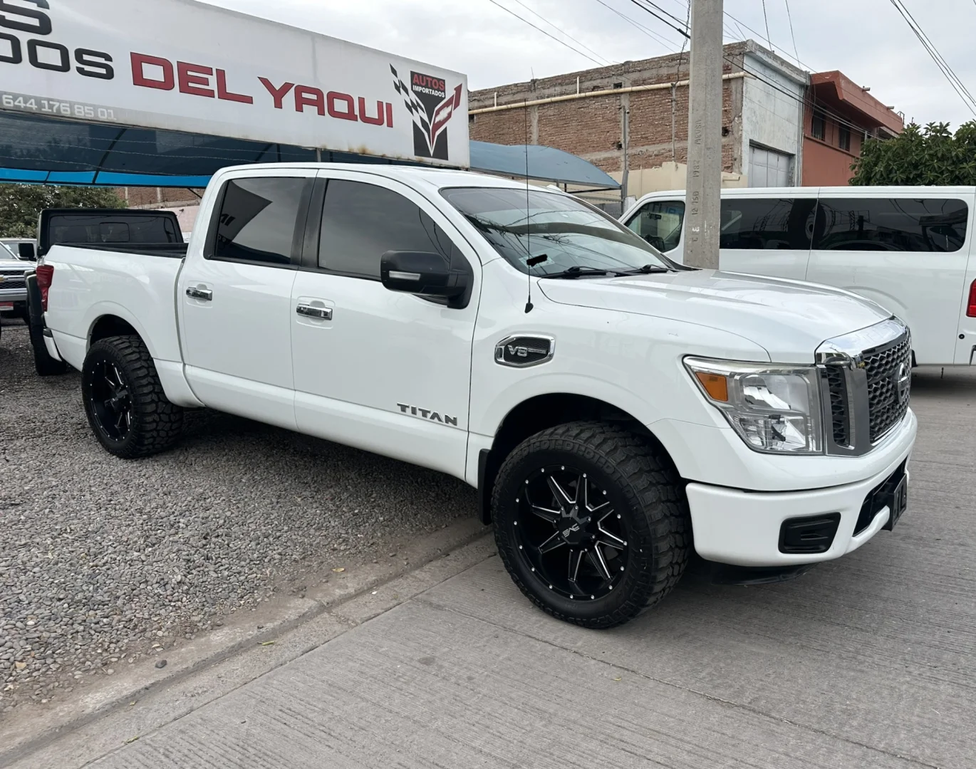 Nissan Titan 2017
