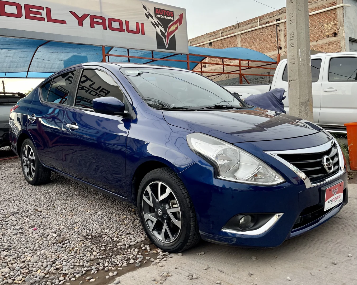 Nissan Versa 2019 - Foto 1