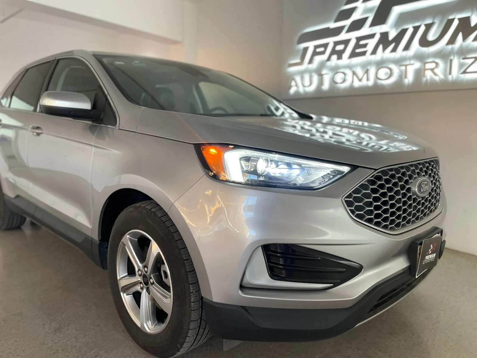 Ford EDGE SEL PLUS 2023 - Foto 1
