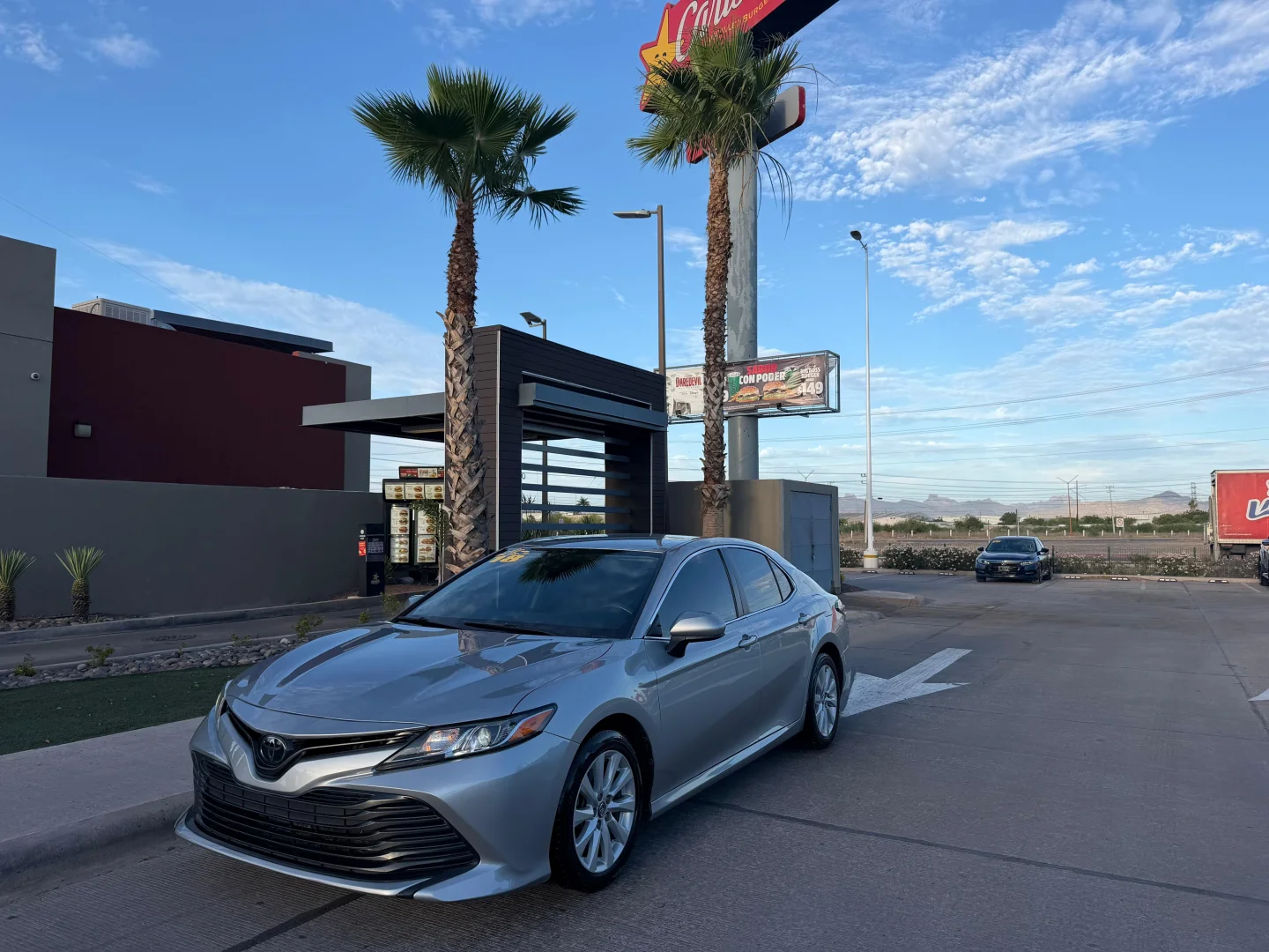 Toyota Camry 2018 - Foto 1