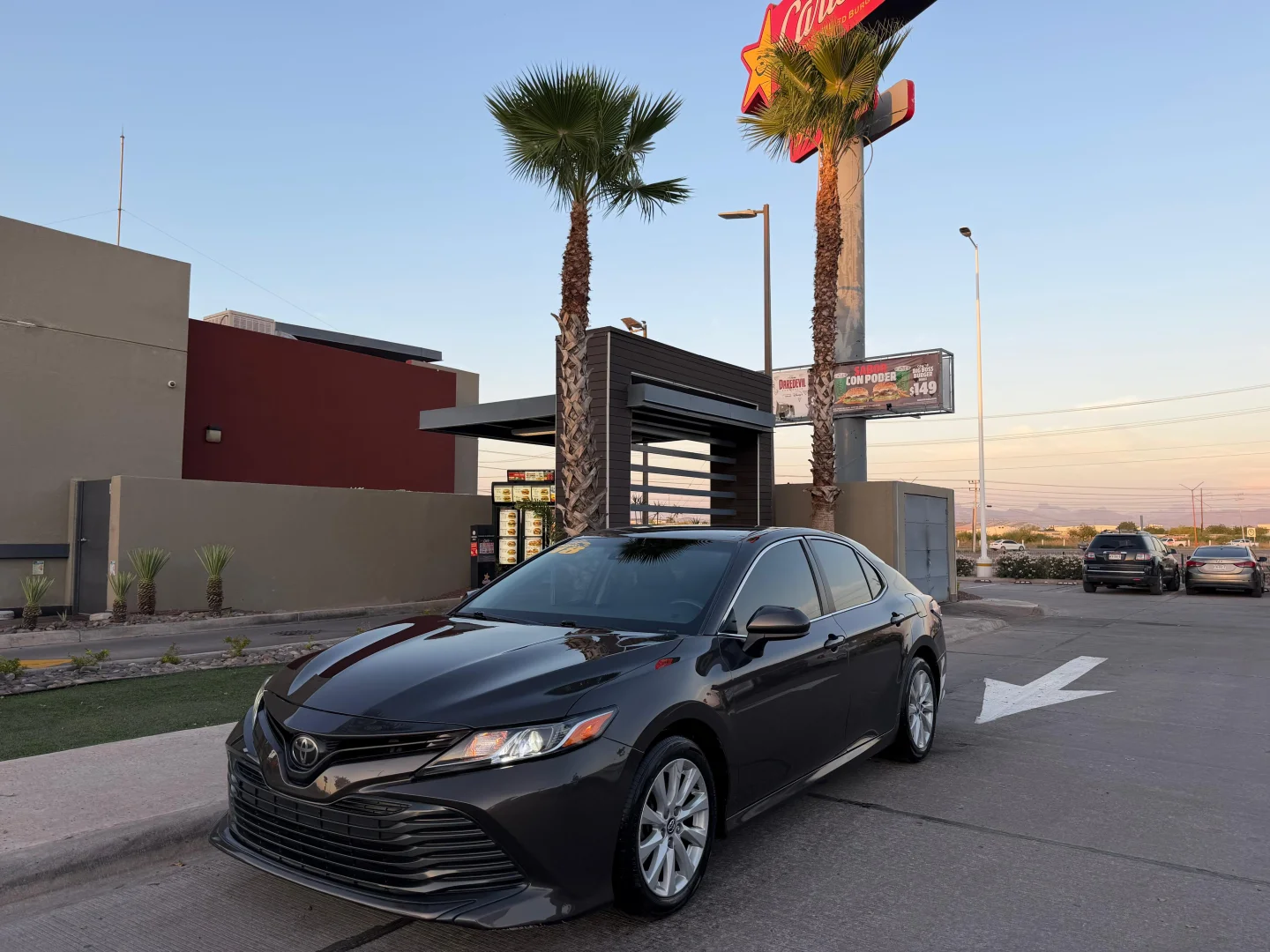 Toyota Camry 2018 - Foto 1