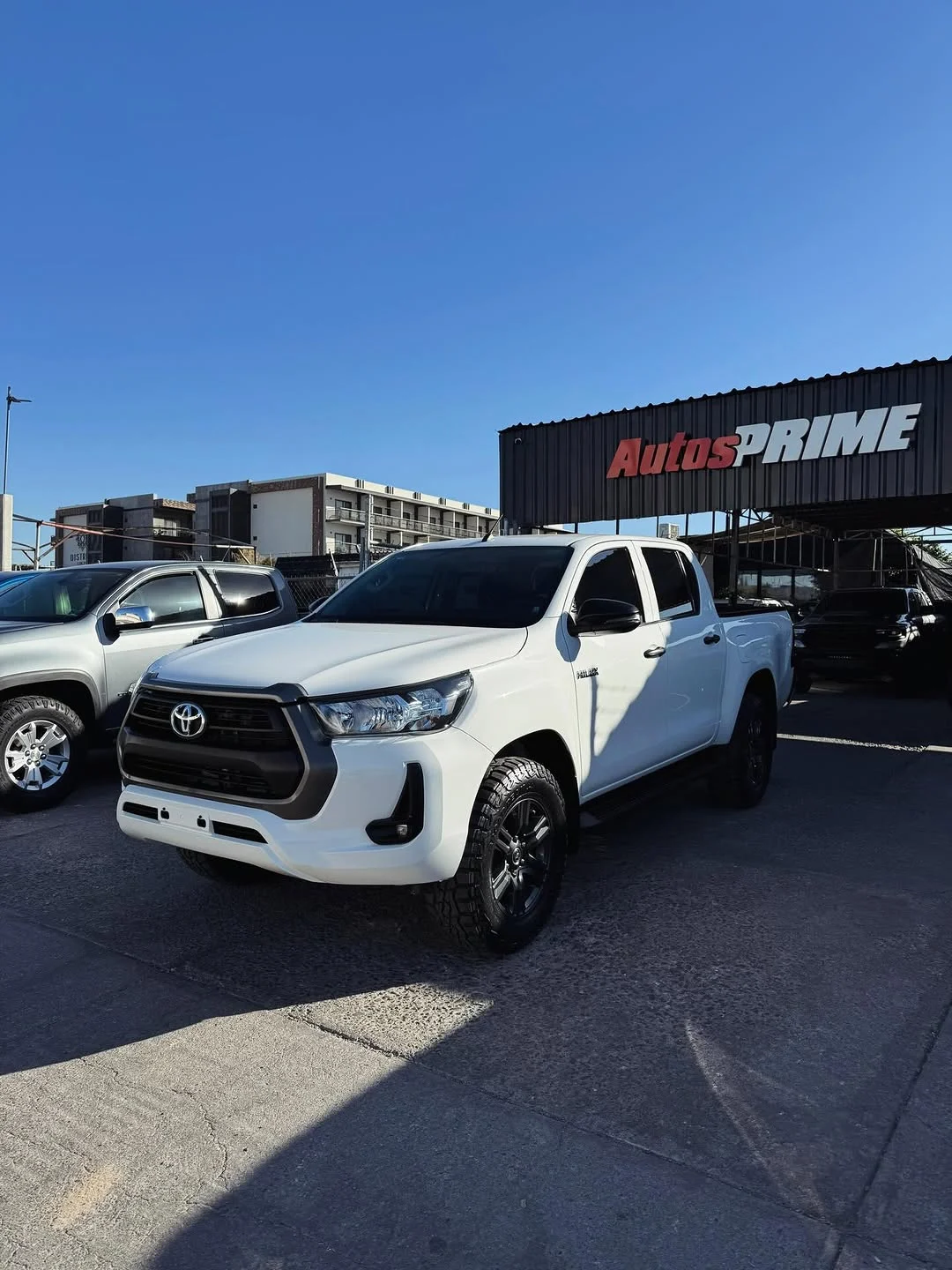 Toyota Hilux SR 2024