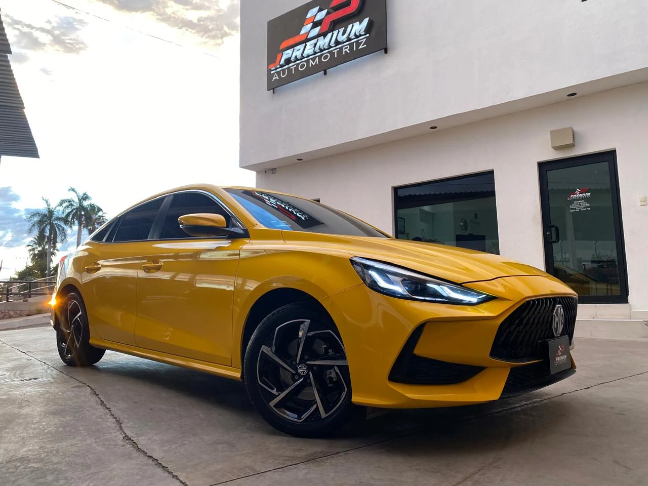 MG GT 2024 - Foto 1