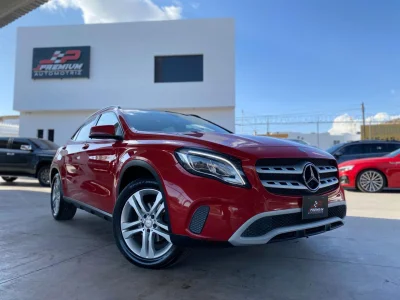 MERCEDES GLA180 2018