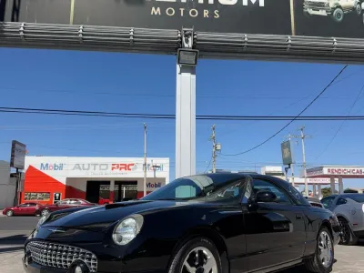 Ford Thunderbird 2005