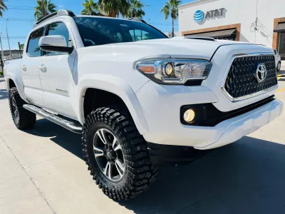 Toyota TACOMA EDICION ESPECIAL 4X4 2019
