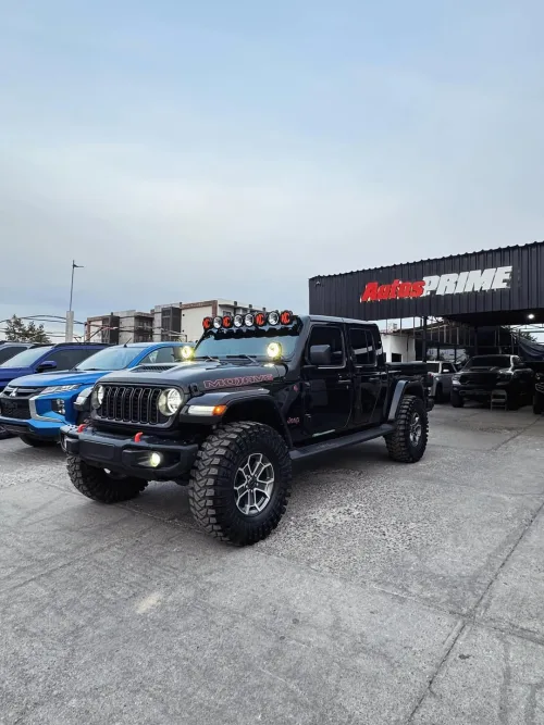 Jeep Gladiator Mojave 2024
