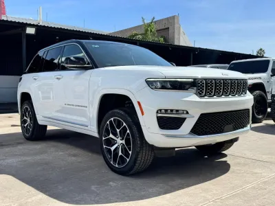 Jeep Grand Cherokee 2024