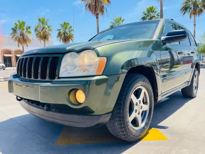 Jeep Grand Cherokee Laredo 2007