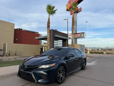 Toyota Camry 2018
